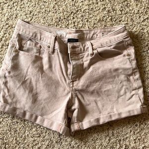 Never been worn - Mossimo Denim - mid rise midi shorts